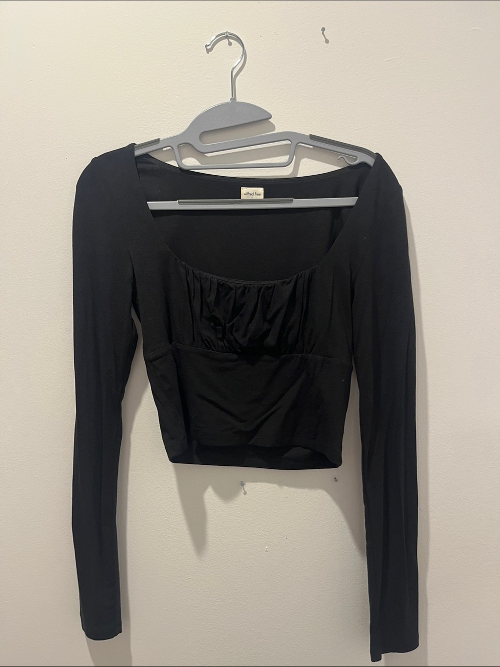 Wilfred Black Long-Sleeve Cropped Square-Neck Top